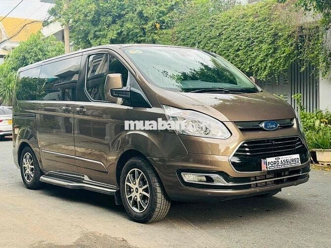 Ford Tourneo 2019 Titanium xe chất nguyên bản