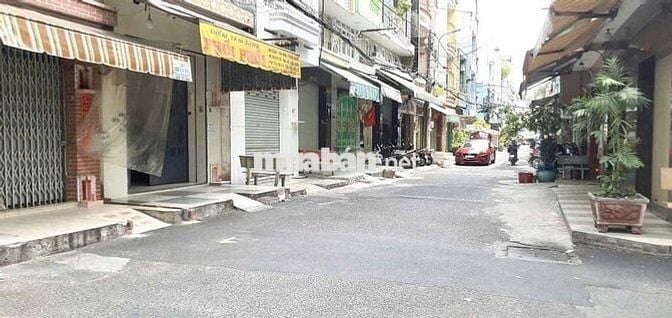 CẦN BÁN,ĐƯỜNG TRƯỚC NHÀ 10M -VỊ TRÍ CHỢ LẠC QUANG - 92m2 GIÁ TỐT