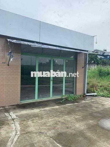 làm kho và ở gia đình kinh doanh hoặc cần mặt bằng khởi nghiệp