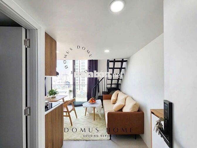 Duplex gần Lotte,cầu kênh tẻ.5p tới TDT, RMIT. Ban công full nội thất