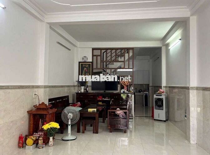 Cho thuê nhà nguyên căn 1 trệt 1 lầu, dt 60m2 2pn,2wc. Full nội thất