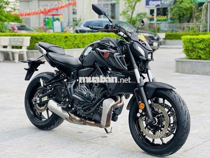 Mạnh Hà Motor bán Yamaha MT07 2024 siêu lướt 1k km