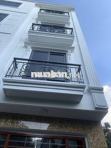 LÔ GÓC, NHÀ 4T MỚI ĐẸP KHÓ TÌM , 40M² GIÁ  5,3 TỶ, DI TRẠCH, KIM CHUNG