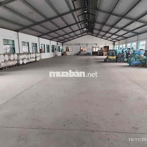 cho thuê kho xưởng ngay kcn vĩnh lộc quận Bình Tân DT 3500m2 300tr pcc