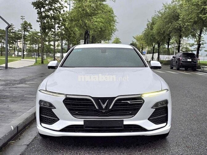 VinFast Lux A2.0 PLUS 2022 - 20000 km
