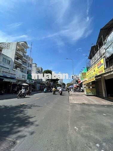 Cho thuê nhà mặt tiền 5 x 18m 3 lầu đường Nơ Trang Long p12 Bình Thạnh