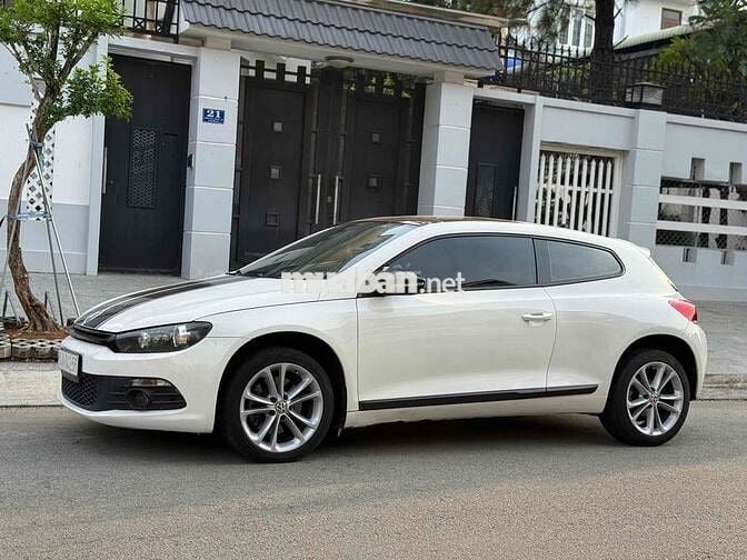 Volkswagen Scirocco 2010 - 90000 km