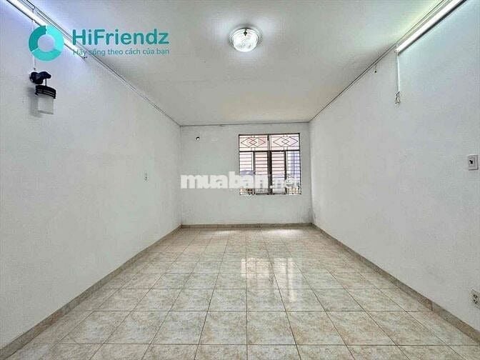 PHÒNG STUDIO CỬA SỔ TRỜI SIÊU RỘNG SIÊU THOÁNG MÁT