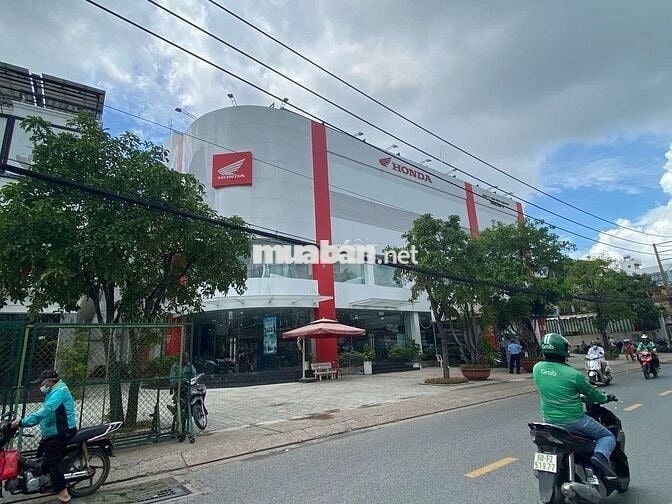 Cần tiền bán gấp nhà 1 TRỆT 1 LẦU (CÁCH NGÃ NĂM VĨNH LỘC 50m)