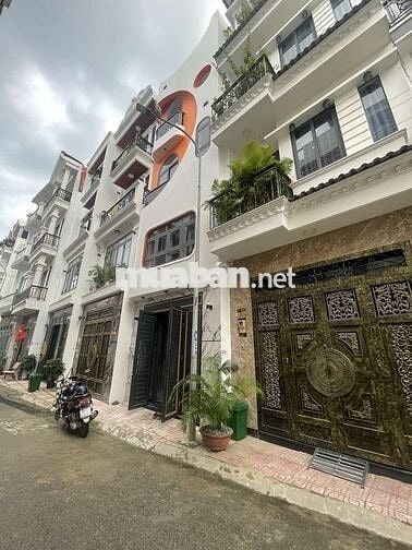 Nhà Siêu Phẩm , Hẻm Xe Hơi ngủ trong nhà , Giá tốt , liên khu 4-5 BT