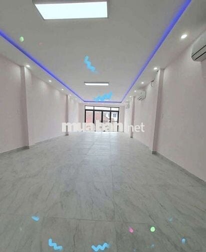 CHO THUÊ NHÀ 5X22(TRỆT+LỬNG+2LẦU+SÂN THƯỢNG)FULL MÁY LẠNH,THANG MÁY