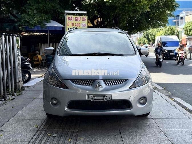Mitsubishi Grandis 2005 2.4 AT - 117000 km