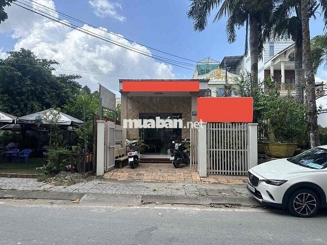 Nền cạnh góc đường Nhật Tảo - Nguyễn Trãi