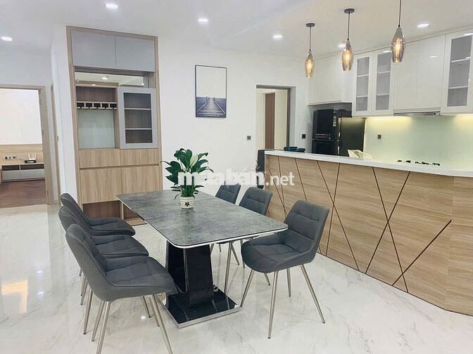 Cần bán M5 căn góc đẹp nhất M5 full nội thất cao cấp 135m2 giá 15.5 tỷ