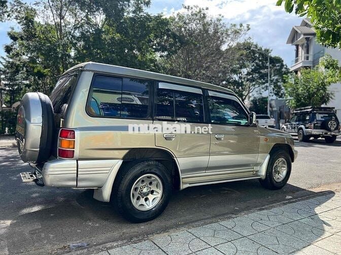 Mitsubishi Pajero 20*** km