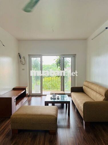 Bán chung cư CT18 KĐT Việt Hưng,100m, Lô Góc, Full nội thất.Giá 5.x tỷ