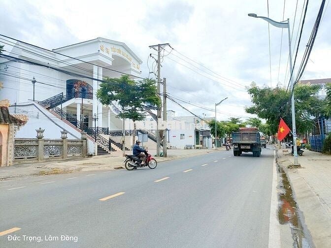 Cơ Hội Không Thể Bỏ Lỡ Xây Dựng Giấc Mơ: Lô Đất Vàng Liền Kề Tiện Ích