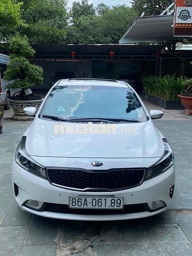 Kia Cerato 2017 Signature 1.6 AT - 67000 km