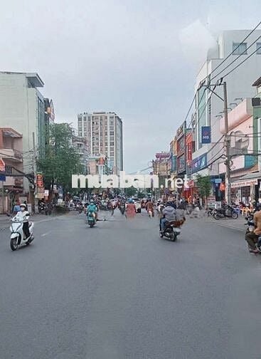 Nhà bán. 2 mặt tiền đường Nguyễn Xí, phường 26, Q.Bình Thạnh, tp.HCM.