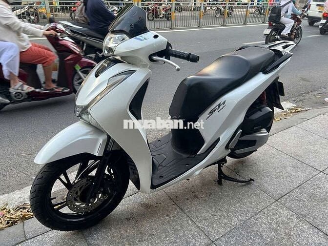 Honda SH 150i 2018 mới 90% Bstp chính chủ