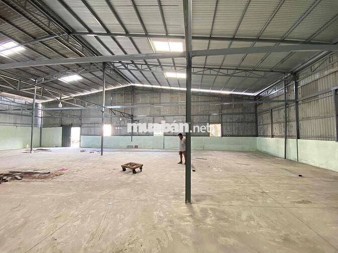 Cho thuê kho, xưởng 1000m2 giá thương lượng