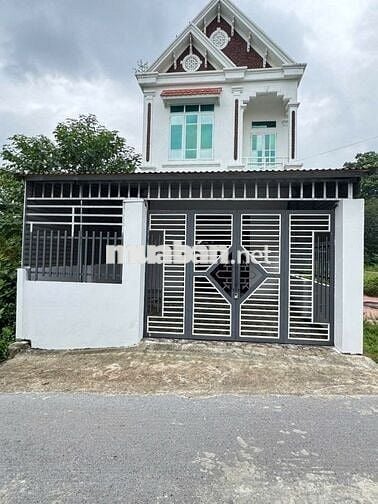 Bán nhà 2 tầng Bảo Phác, Tam Đảo, Phú Thọ. Nhà đẹp long lanh, đường