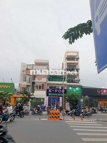Mặt tiền DQH p5 GV thích hợp làm VPCT, lớp hoc, phòng khám, spa...