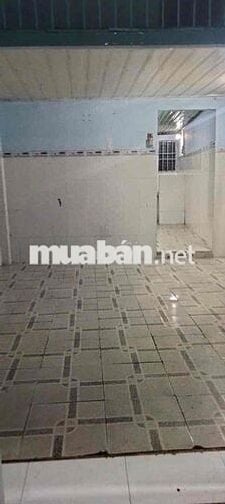 Nhà hẻm thông 40m2, gác lửng, nước giếng miễn phí gần sân bay