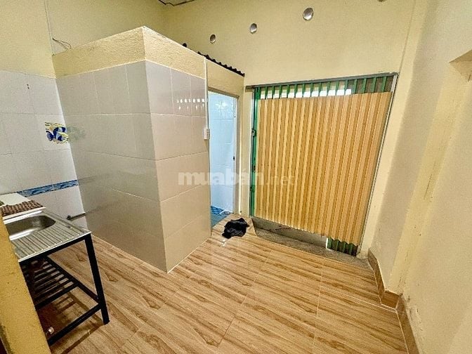 Cho thuê nhà hẻm nhỏ, nhà mới rộng rãi, sạch đẹp