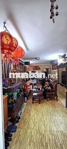 Bán nhà TT 8/3! Tầng 1, 80m nhà đẹp 2 thoáng oto đỗ, kinh doanh ở ngay
