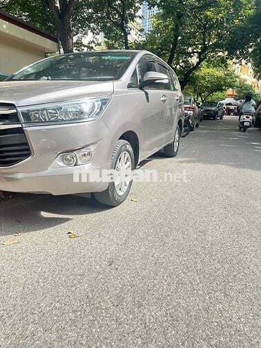 Toyota Innova 2020 - 56234 km