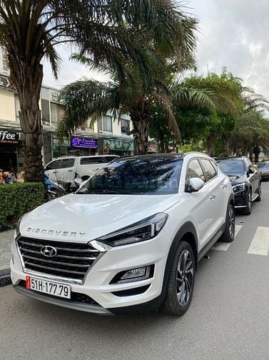 Cho thuê xe 5 chỗ Tucson có lái 
