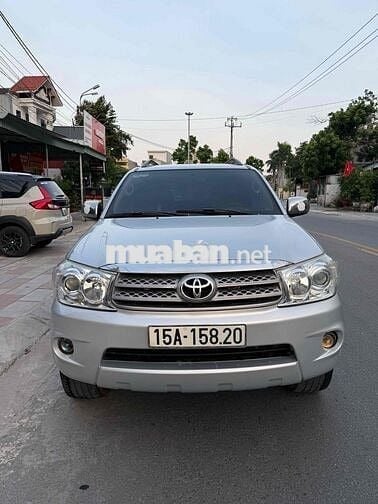 Toyota Fortuner 2009 2.5G - 150000 km