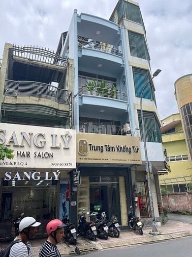  Bán nhà  mặt tiền 74 vĩnh khánh.P10.Q4.dt:3.7x20m,giá:12.5tỷ(2 lầu)