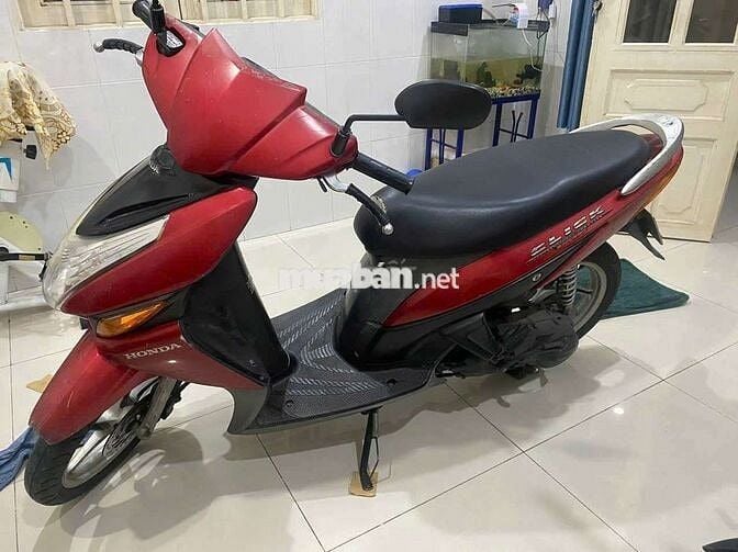 Nhà dư xe cần bán