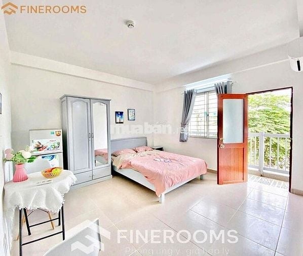CĂN HỘ CÓ BAN CÔNG FULL NỘI THẤT NGAY TÂN BÌNH