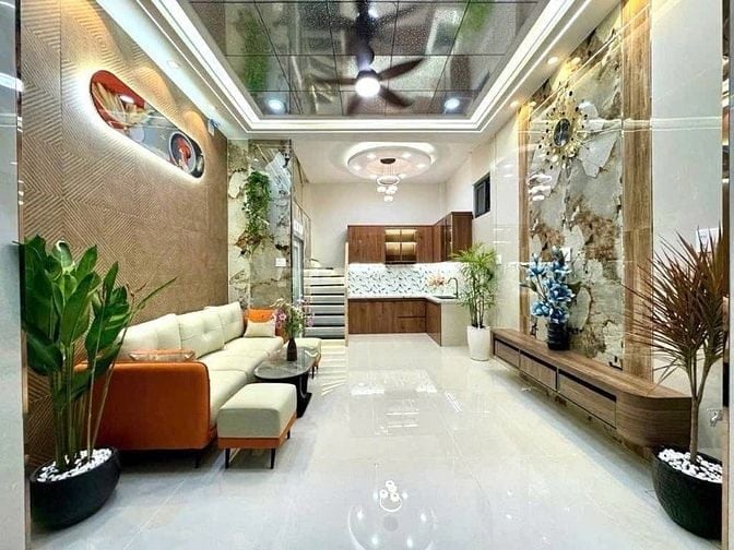 Bán nhà hẻm xe hơi 2 lầu, 50m2 - ngay Bùi Hữu Nghĩa, Phường 7, Quận 5