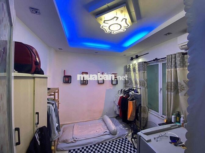 Do có việc về quê gấp. Mình xin pass lại phòng full nội thất.