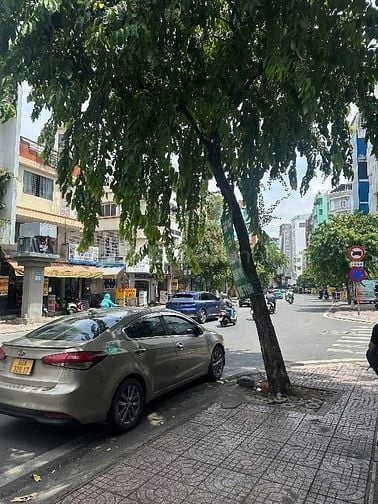 Bán Toà nhà CHDV 9/ phạm văn Hai p1 Q.TB dt: 4,5 x 25 KC : 5 lầu -60tr