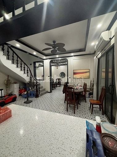 Bán nhà Trích Sài 90m2, 2 mặt ngõ thông, 10m ra Hồ Tây, kinh doanh