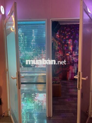 Cần sang nhượng quán hát . Bao tiền thuê nhà 3 tháng đầu