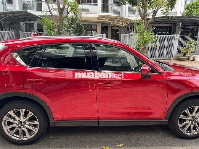Mazda CX 5 2022 Luxury 2.0 AT - 84000 km