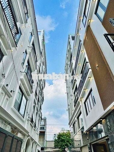 CHO THUÊ NHÀ FULL NỘI THẤT CAO CẤP XE HƠI 7 CHỖ ĐẬU TRONG NHÀ