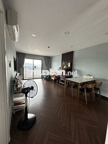 Căn hộ trung tâm tp Nha Trang, 75m2, 2PN, 2toilet, 2 ban công