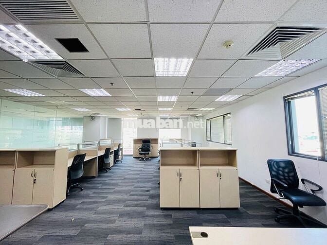 Cho thuê văn phòng Cầu Giấy 359m2 giá rẻ tại 82 Duy Tân. LH Chỉnh Chủ