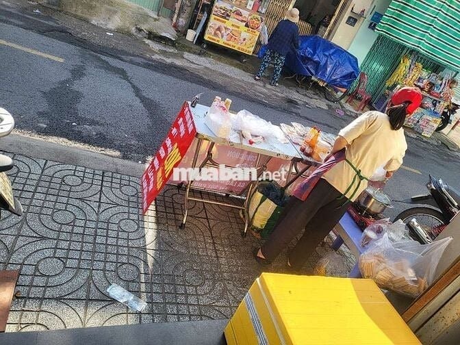 CHO THUÊ BÁN VĨA HÈ KẾ BÊN TRƯỜNG TIỂU HỌC TRẦN VĂN ƠN