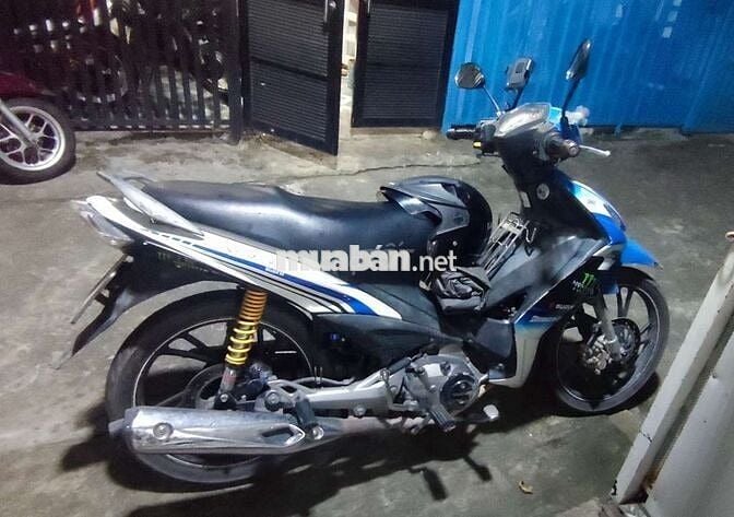 Axelo 125 côn tay, cần tìm chủ mới cho em ấy.