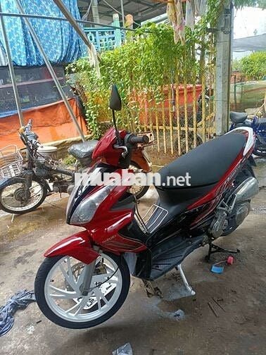 Xe tay ga Suzuki Hayate màu đỏ đen mới