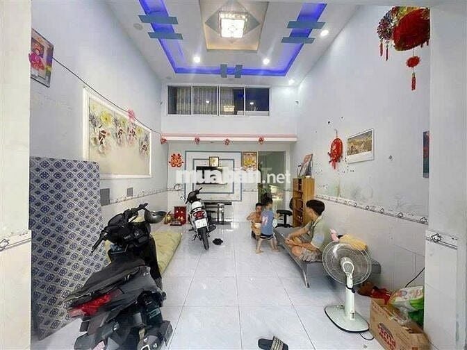 Bán nhà hẻm thông XTT7, gần ngã 5 Hóc Môn, Xuân Thới Thượng, Hóc Môn