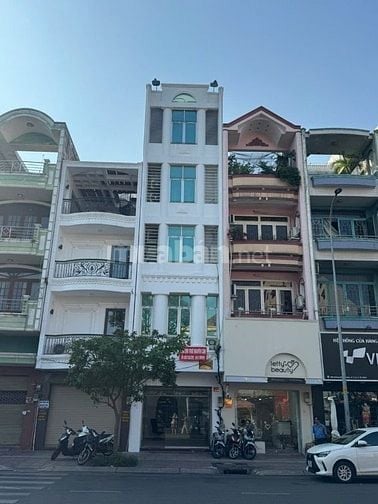 CHO THUÊ NHÀ NGUYÊN CĂN MẶT TIỀN ĐƯỜNG HOÀNG DIỆU, QUẬN 4
